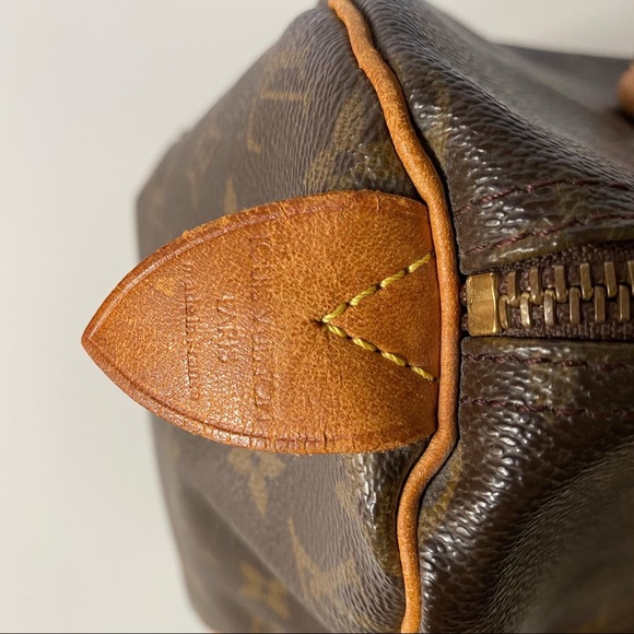 Authentic Louis Vuitton Speedy 30 - Picture 3 of 10